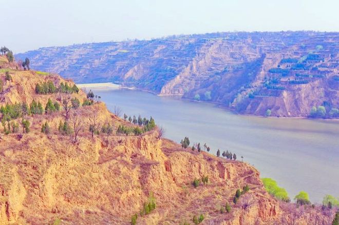 走在桃林里,连呼吸都是甜的 走在桃林里,连呼吸都是甜的